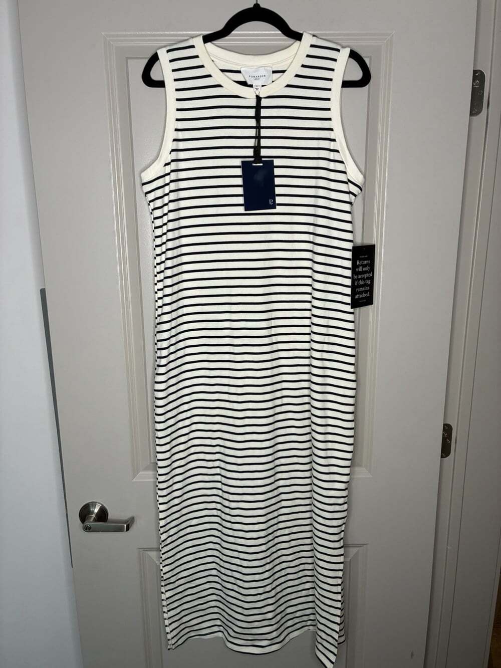Pomander Place NWT Navy Stripe Sleeveless Gio Maxi Dress Size Large Tuckernuck - Picture 3 of 9